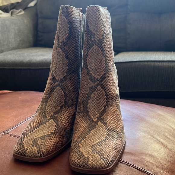 Circus by Sam Edelman Faux Snakeskin boot - Picture 2 of 5